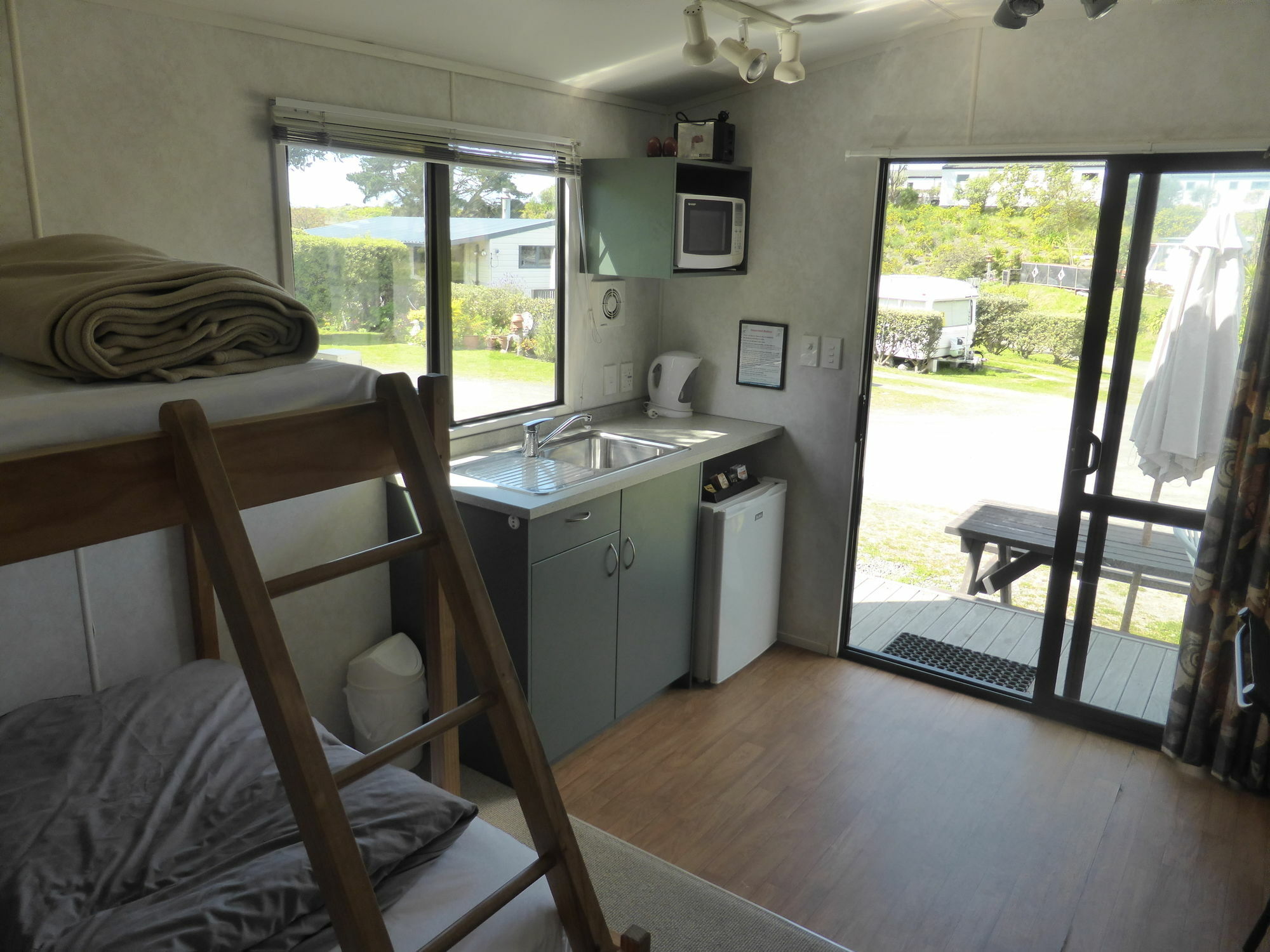 Napier Beach Top 10 Holiday Park & Motels Exterior photo
